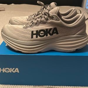 Hoka Bondi 8